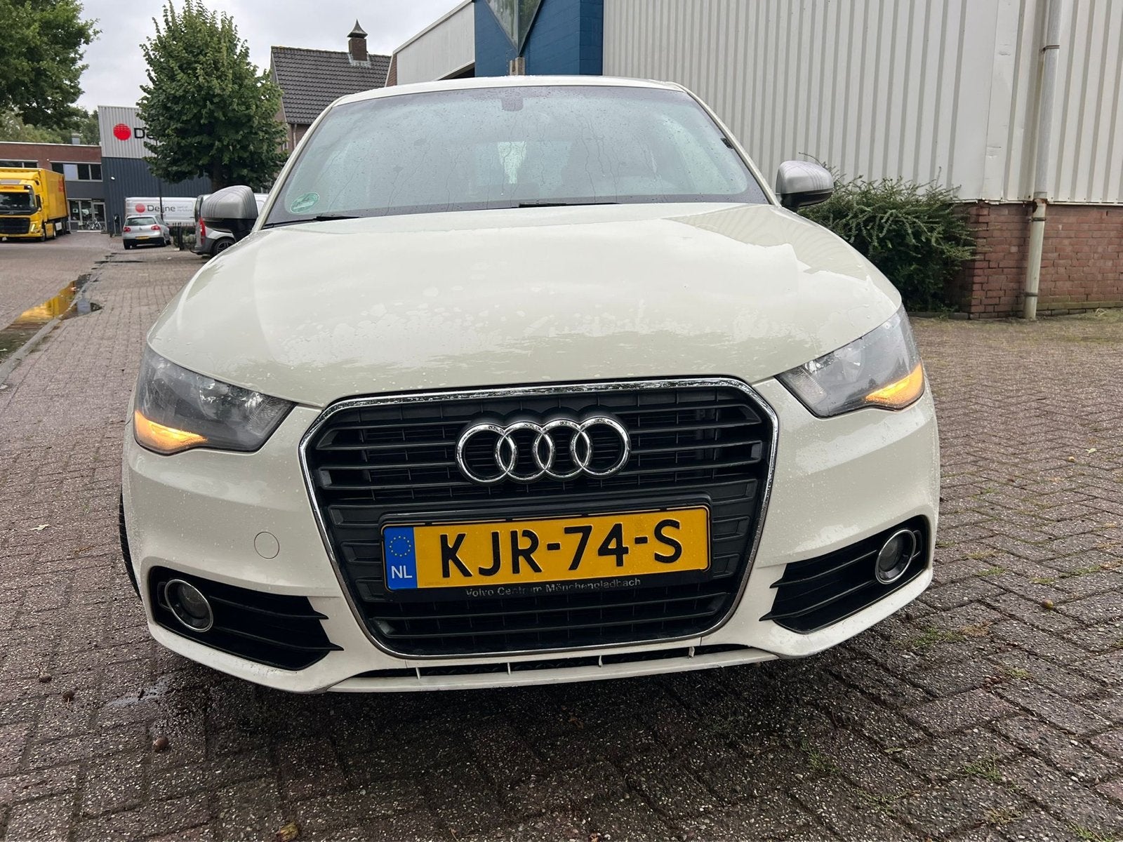 Audi A1 1.2 Tfsi 63KW 2011 Wit / nwe apk 8-2027, Voorwielaandrijving, A1, 4 cilinders, 4 stoelen