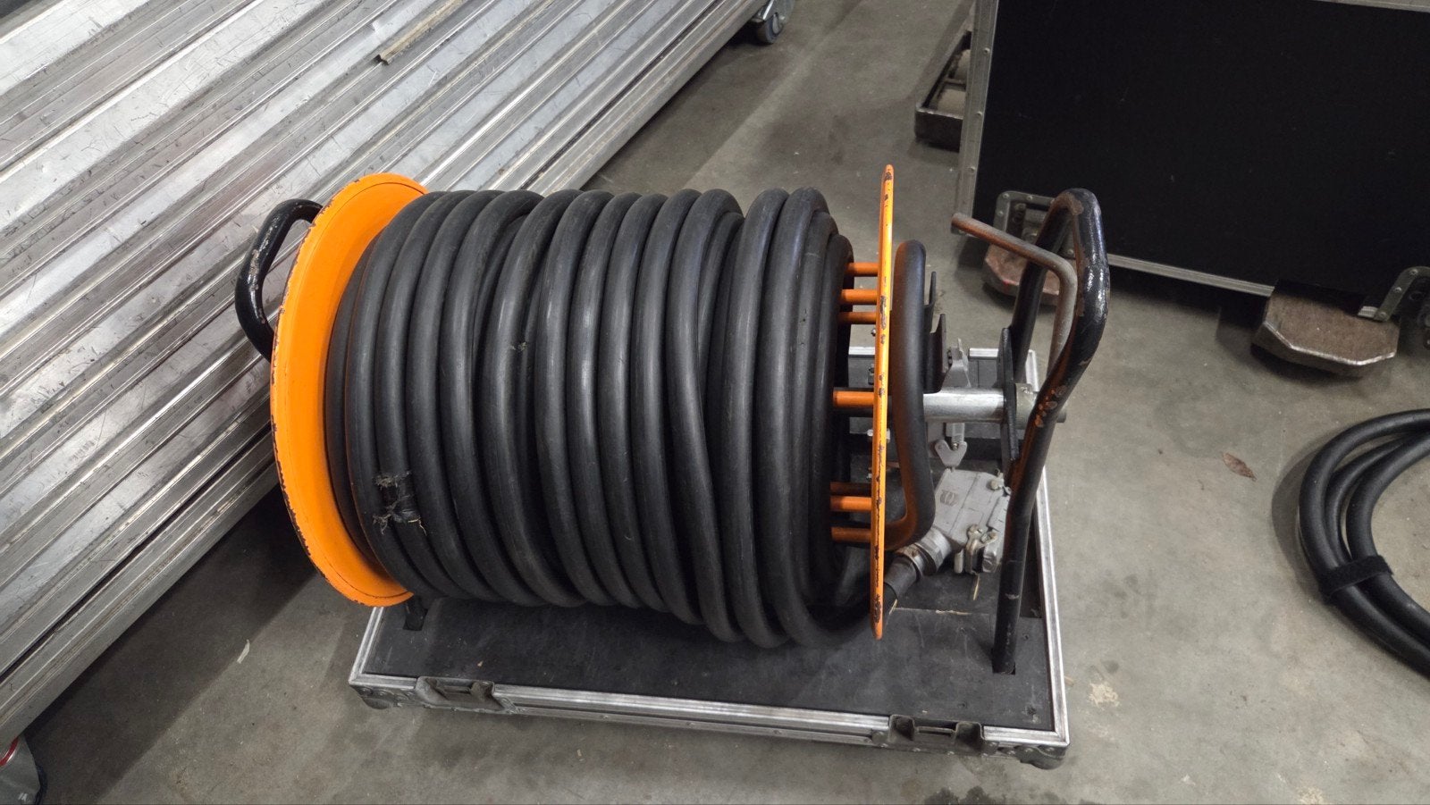 Multikabel 32-8 op haspel in flightcase met Harting 108, Ophalen, Gebruikt, Apparatuur