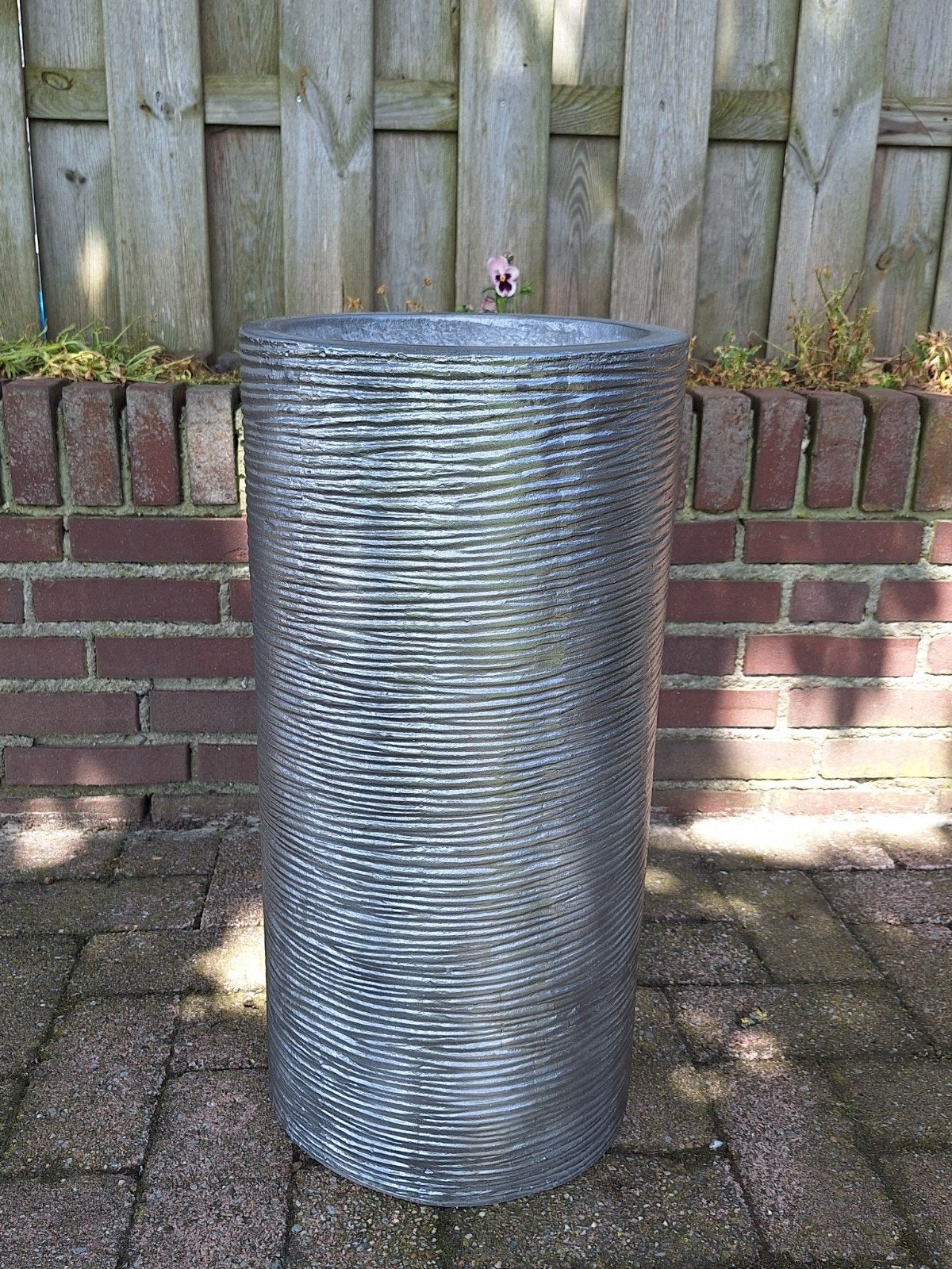 Grote zilverkleurige bloempot, cilinder vorm, Ophalen, Gebruikt, Overige kleuren, 50 tot 75 cm