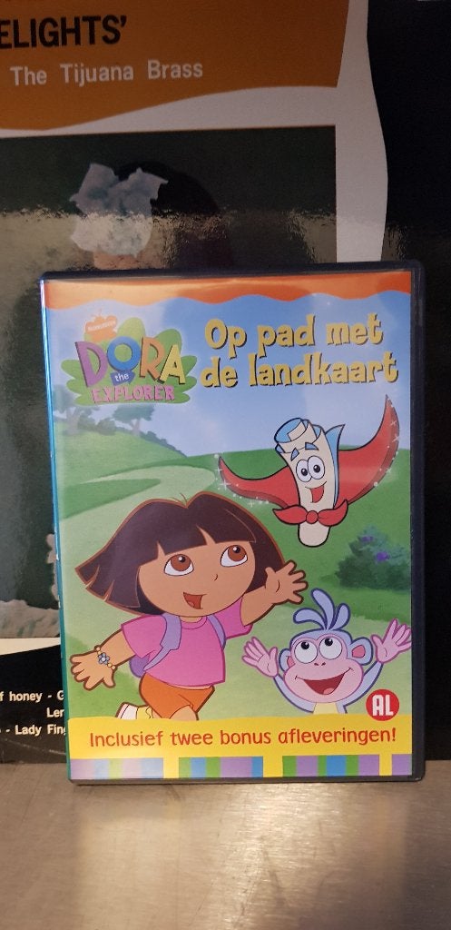 dvd Dora op pad met de landkaart (Z225-168), Alle leeftijden, Ophalen of Verzenden, Zo goed als nieuw