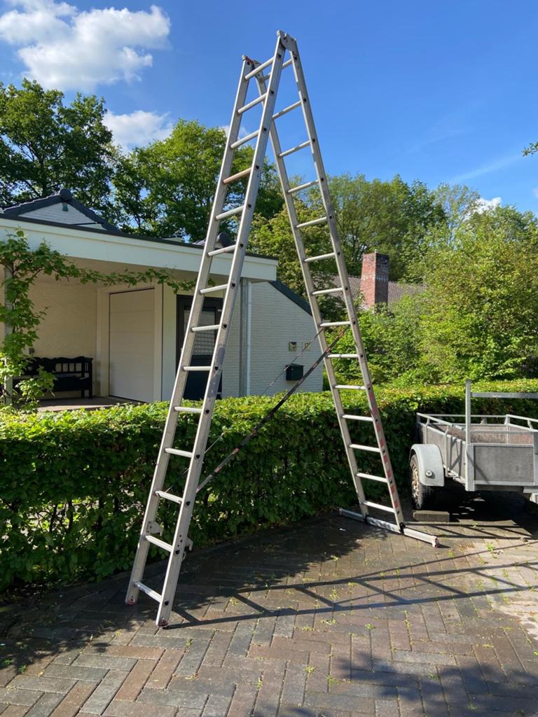 Altrex uitschuifbare reformladder 2x14 + afstandhouder, Doe-het-zelf en Verbouw, Ladders en Trappen, Ophalen, 4 meter of meer