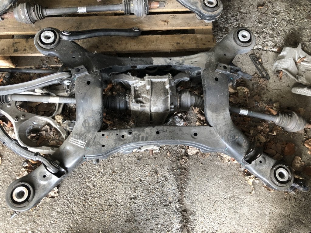 Subframe W166 ML Klasse GLE Achterzijde Achterbrug, Auto-onderdelen, Ophanging en Onderstel, Gebruikt, Ophalen of Verzenden