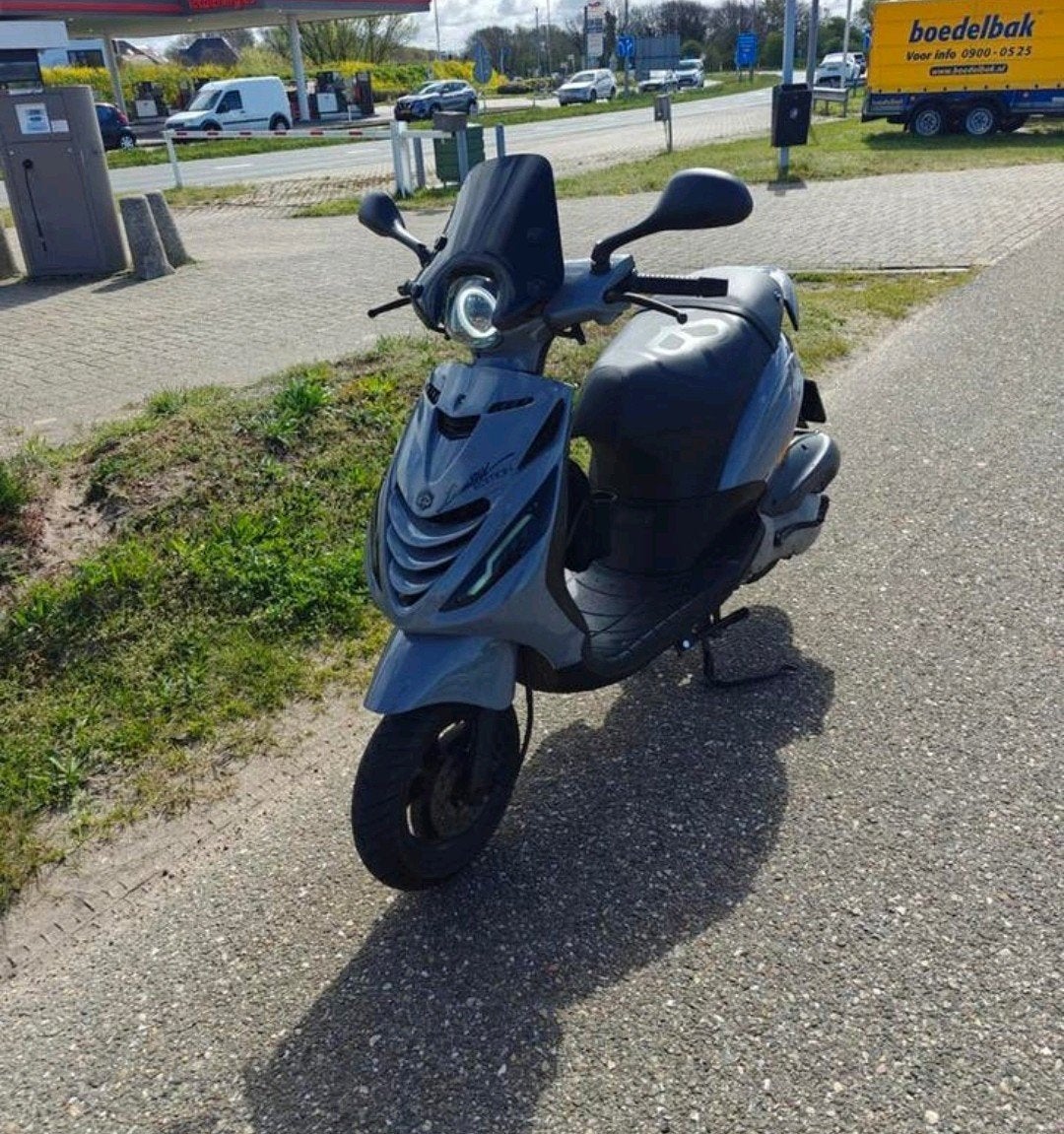 Zip 180 A1 swingarm 172cc, Fietsen en Brommers, Ophalen, Benzine, Zip