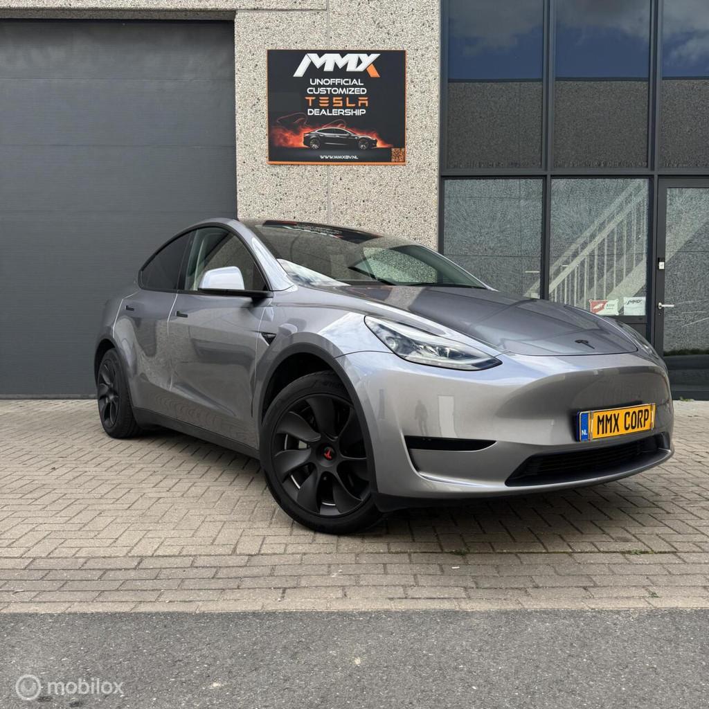 Tesla model Y Long Range AWD 7 SEATER + MMX PACK + IAP, Automaat, 389 pk, Gebruikt, Zwart