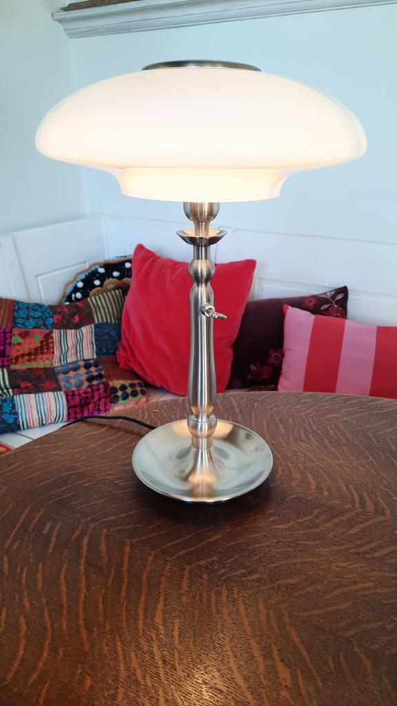 Prachtige tafellamp rvs voet melkglas kap, lees beschrijving, Ophalen of Verzenden, Zo goed als nieuw, Glas, Minder dan 50 cm