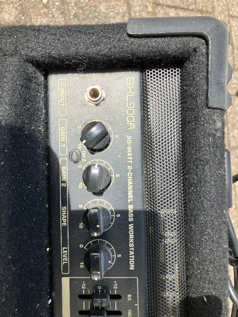 Behringer BXL900A basversterker, Ophalen, Gebruikt, Basgitaar, 50 tot 100 watt