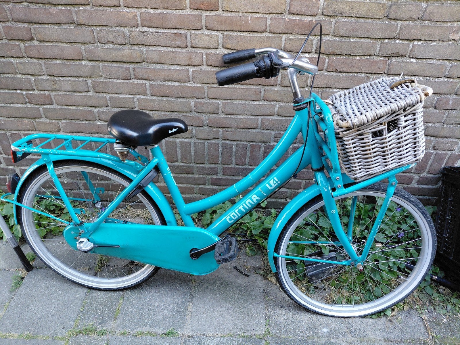 Opknapper Cortina fiets U4 Transport 24 inch  met mand, Fietsen en Brommers, Fietsen | Meisjes, Ophalen, Terugtraprem, Cortina U4 transportfiets