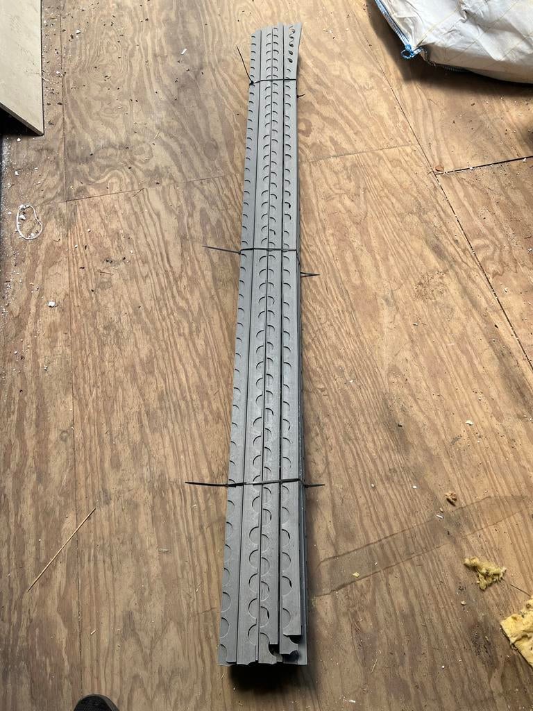 Lange lijsen beton afstandhouder 35mm, Doe-het-zelf en Verbouw, Ophalen of Verzenden, Nieuw, Beton