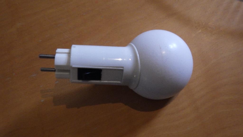vintage stekkerlampje in de kleur wit, Huis en Inrichting, Ophalen of Verzenden, Gebruikt, Metaal