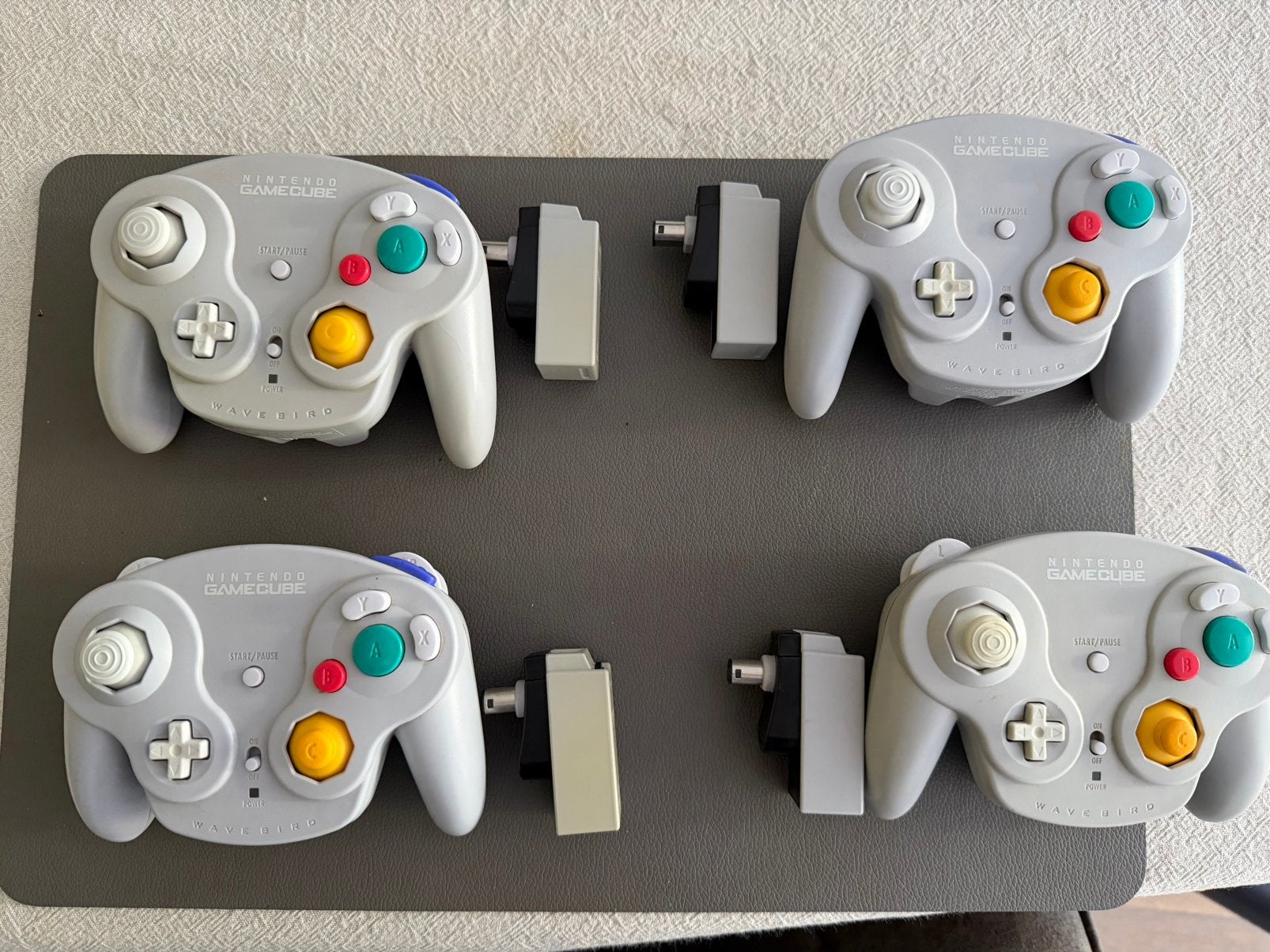 Nintendo Gamecube Wavebird draadloos controllers, Verzenden, Gebruikt, Zilver, Met 3 controllers of meer