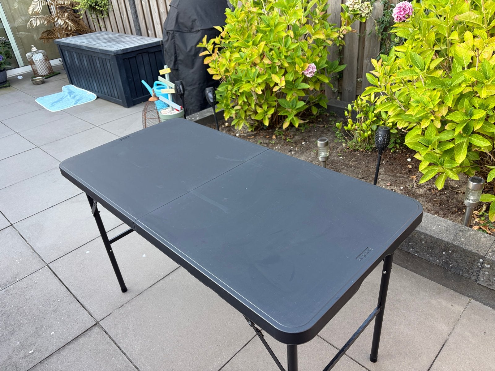 Zo goed als nieuwe LifeGoods Klaptafel - Slechts 1 week oud, Ophalen of Verzenden, Zo goed als nieuw, Rechthoekig, Kunststof