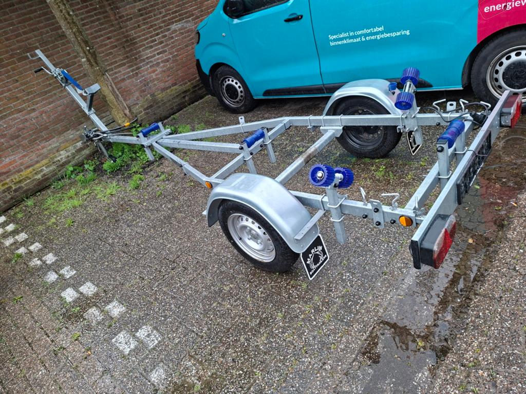 Te koop aangeboden, Watersport en Boten, Boottrailers, Ophalen of Verzenden, Zo goed als nieuw, Minder dan 6 meter