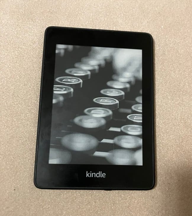 Amazon Kindle Paperwhite 10e generatie e-reader, 8 GB, Ophalen of Verzenden, Zo goed als nieuw, Touchscreen