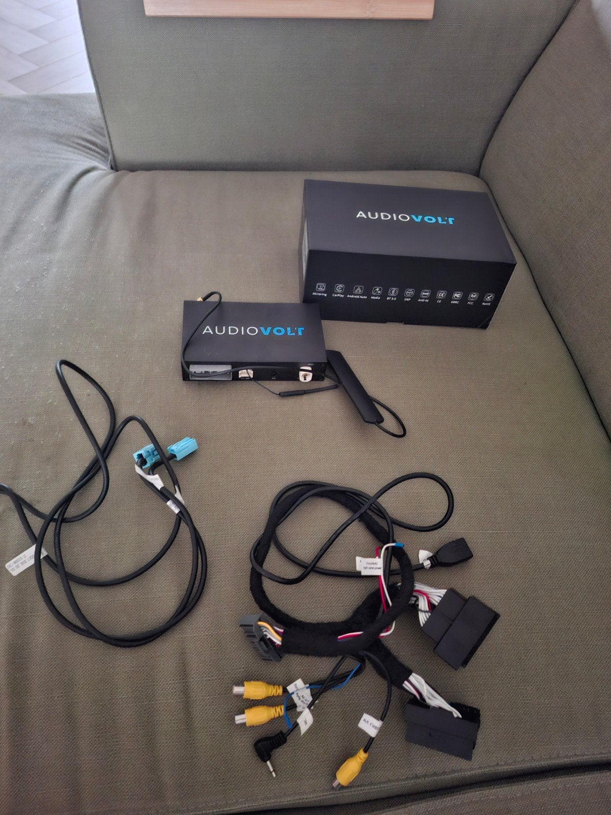 Draadloos Android Auto / Apple Carplay Volvo V60 (2015-2018), Ophalen, Gebruikt