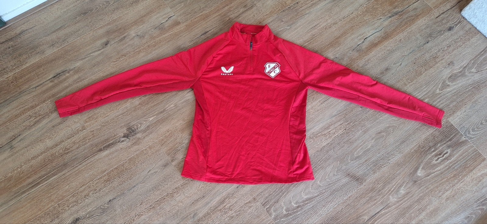 FC Utrecht Castore dames trainingstrui maat 40, Maat M, Ophalen of Verzenden, Zo goed als nieuw, Shirt