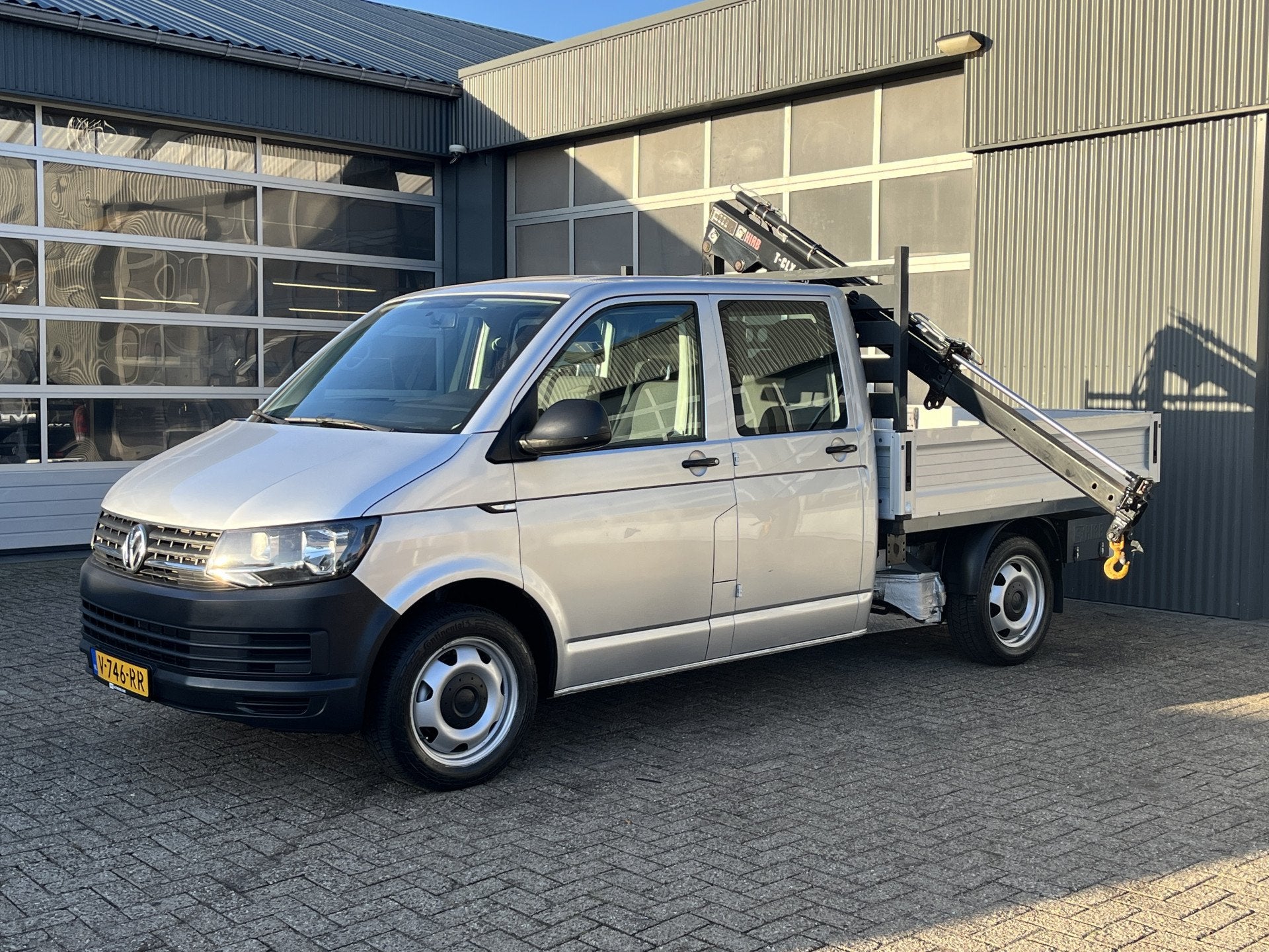 Volkswagen Transporter 2.0 TDI L2H1 DC Openlaadbak Pick-up H, Auto's, Voorwielaandrijving, Gebruikt, 4 cilinders, Volkswagen