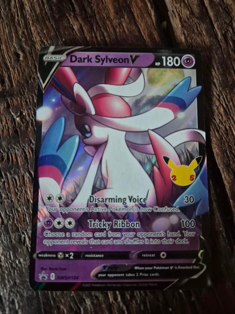 Pokemon dark sylveon V hp180, Ophalen, Zo goed als nieuw