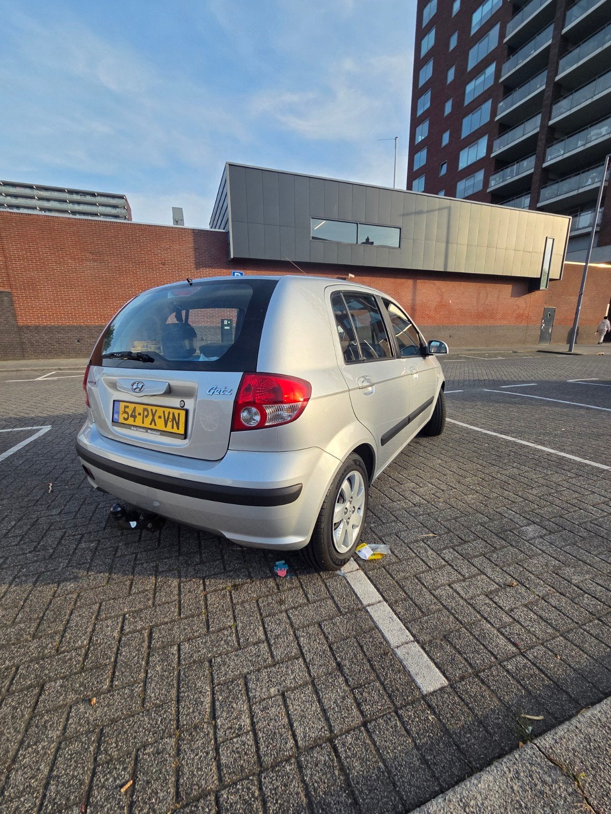 Hyundai Getz 1.3 5DRS 2005 Grijs met new apk tot 14-07-2027, Auto's, Voorwielaandrijving, 40 €/maand, 4 cilinders, Elektrische ramen