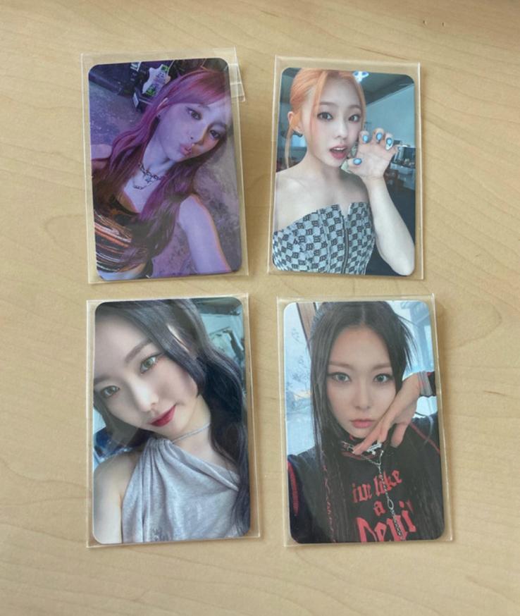 Ichillin photocards kpop sale, Ophalen of Verzenden, Zo goed als nieuw