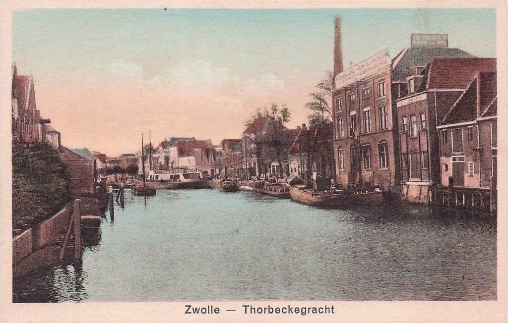 Zwolle - Thorbeckegracht met boten en fabriek (1931), Ophalen of Verzenden, 1920 tot 1940, Gelopen, Overijssel