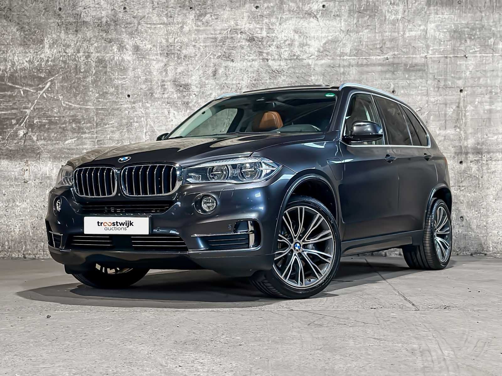 BMW X5 xDrive40e High Executive 313pk 2016, TN-060-G, Auto's, Gebruikt, Overige brandstoffen, Vierwielaandrijving, 2205 kg