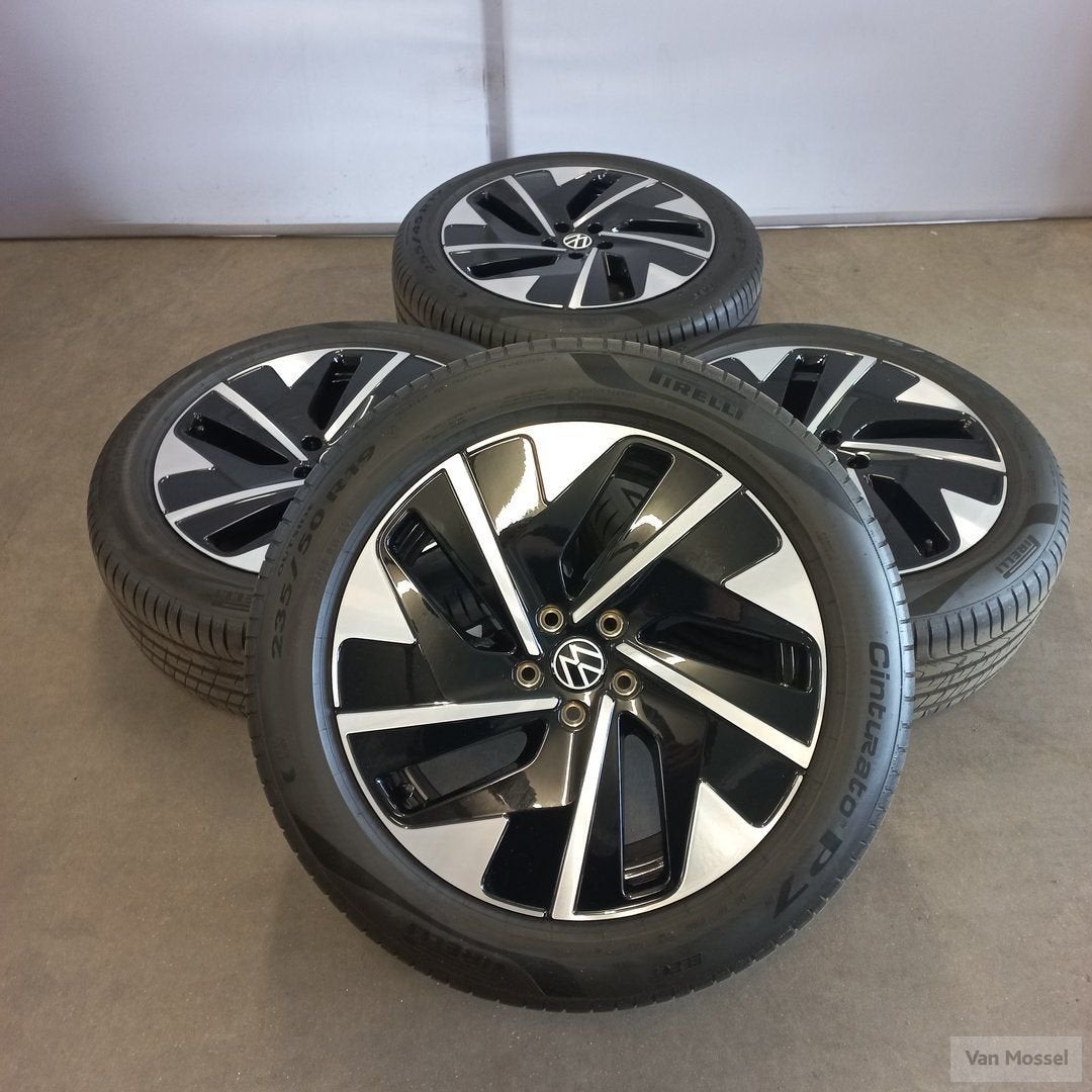 VW ID7 Pirelli Cinturato P7 235/50/R19 - 255/45/R19 99T