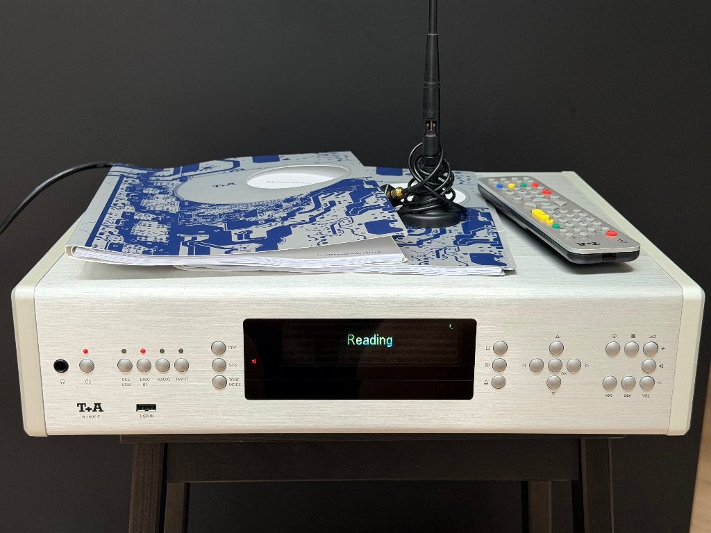 T+A R 1000E Geïntegreerde Versterker CD/Streamer - High-End, Overige merken, Ophalen of Verzenden, Zo goed als nieuw, 120 watt of meer