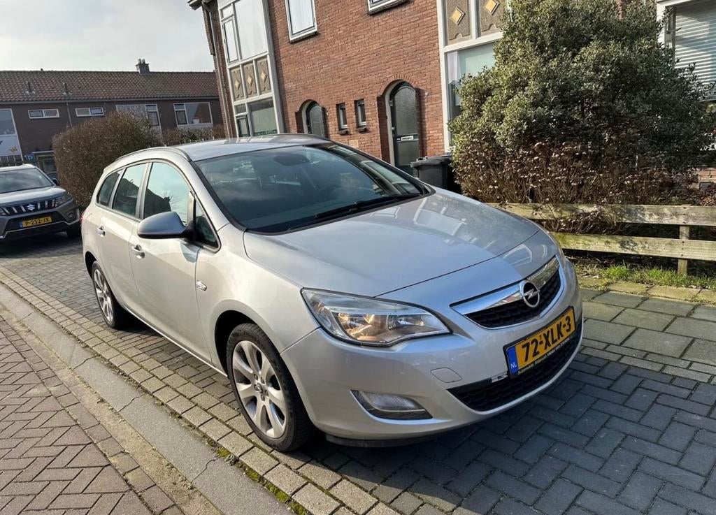 Opel Astra Sport Tourer Cosmo1.4/2012-km148000- APk 9-3-2027, Auto's, Voorwielaandrijving, 4 cilinders, Origineel Nederlands, Stationwagon
