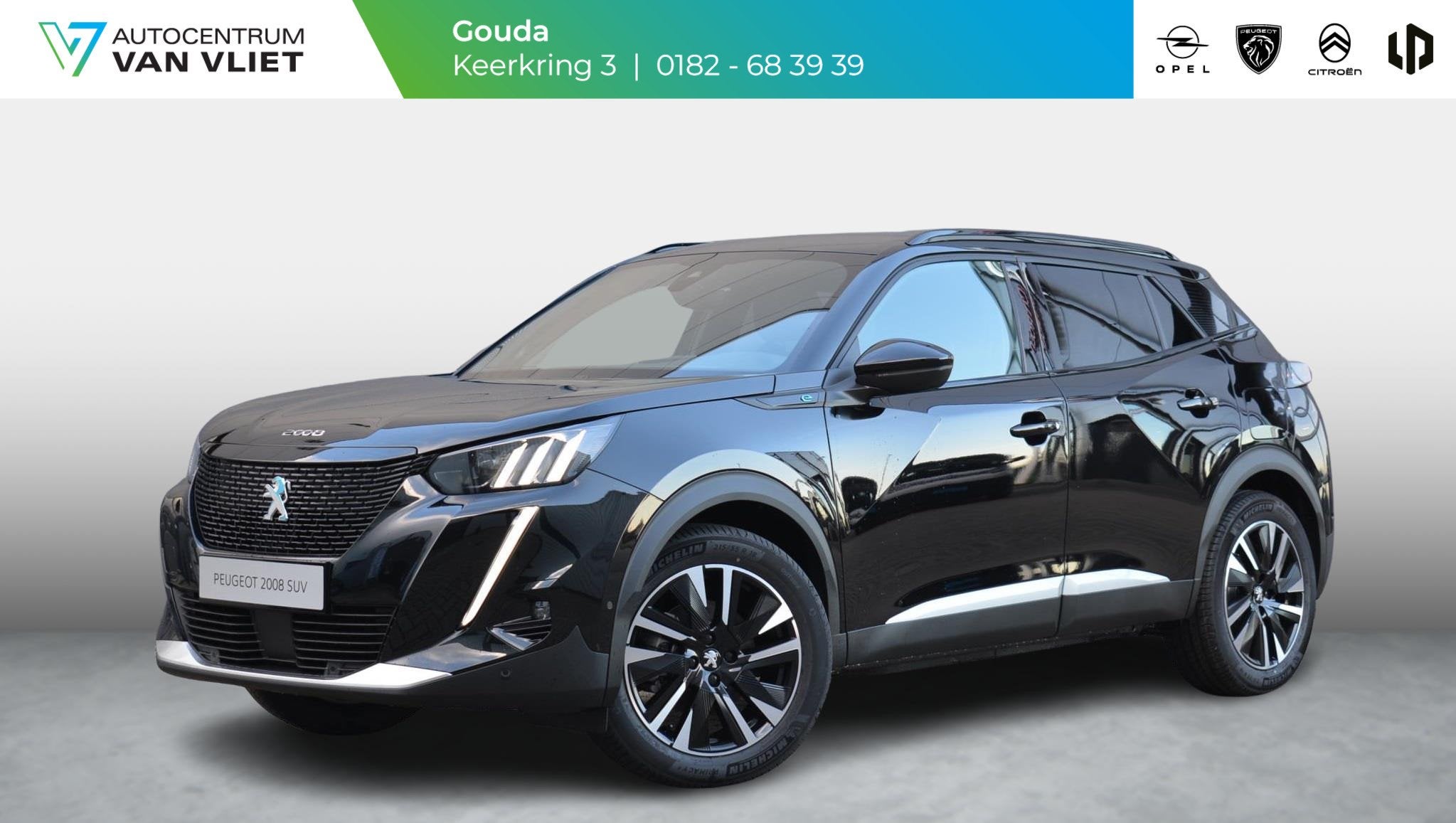 Peugeot e-2008 EV GT 50 kWh 136pk SOH 99,8%, Auto's, 136 pk, Leder en Stof, Zwart, Origineel Nederlands