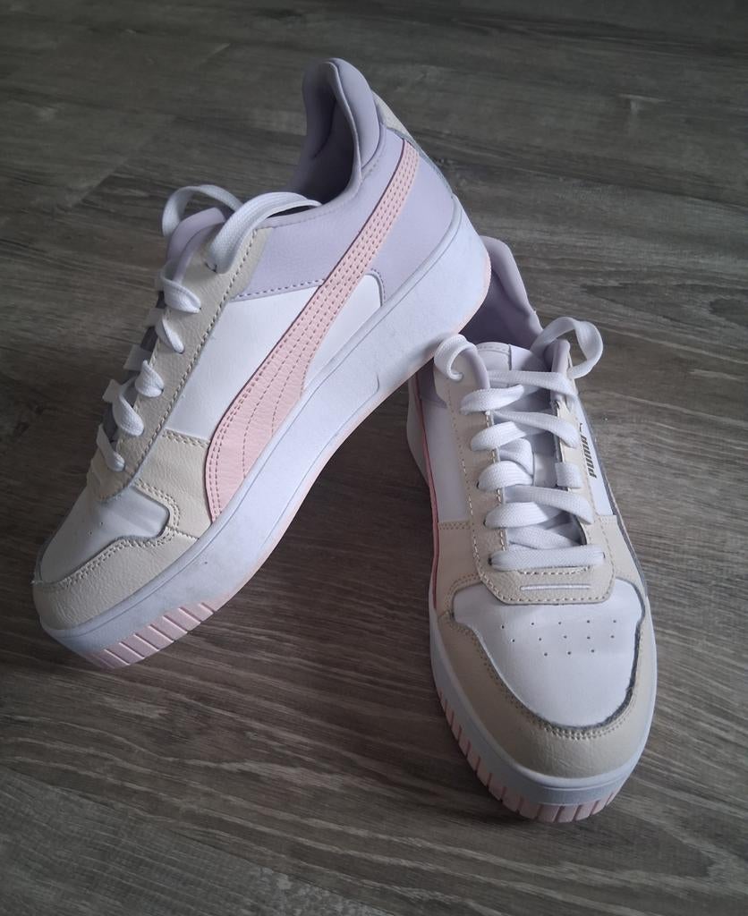 NIEUWSTAAT! Prachtige puma sneakers maat 40, Puma, Ophalen of Verzenden, Roze, Sneakers of Gympen