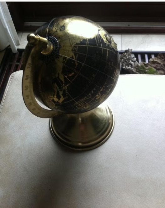Wereldbol klassiek zwart/goud H23 cm Br15 cm, Huis en Inrichting, Woonaccessoires | Wereldbollen, Ophalen of Verzenden, Zo goed als nieuw