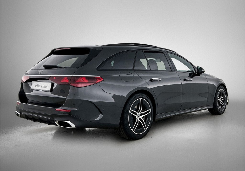 Mercedes-Benz E-Klasse Estate 300 e Business Solution AMG |, Auto's, Mercedes-Benz, Automaat, Achterwielaandrijving, Zwart, 4 cilinders