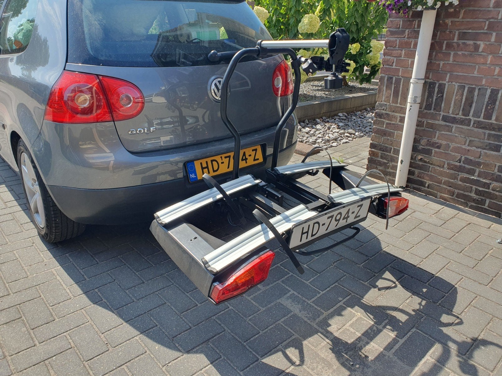 Menabo Antares trekhaak inklapbare fietsendrager voor 2 fiet, Ophalen, 2 fietsen, Trekhaakdrager, Elektrische fiets