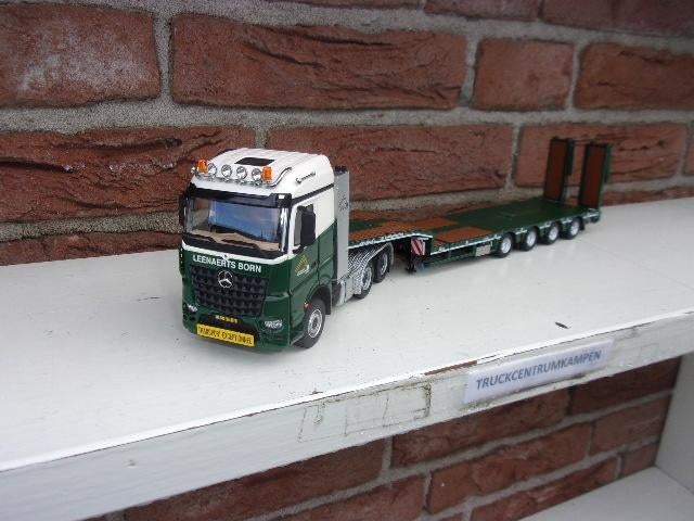 IMC  Mercedes  Benz  Arocs  van  Leenaerts, Hobby en Vrije tijd, Modelauto's | 1:50, Ophalen of Verzenden, Nieuw, Bus of Vrachtwagen