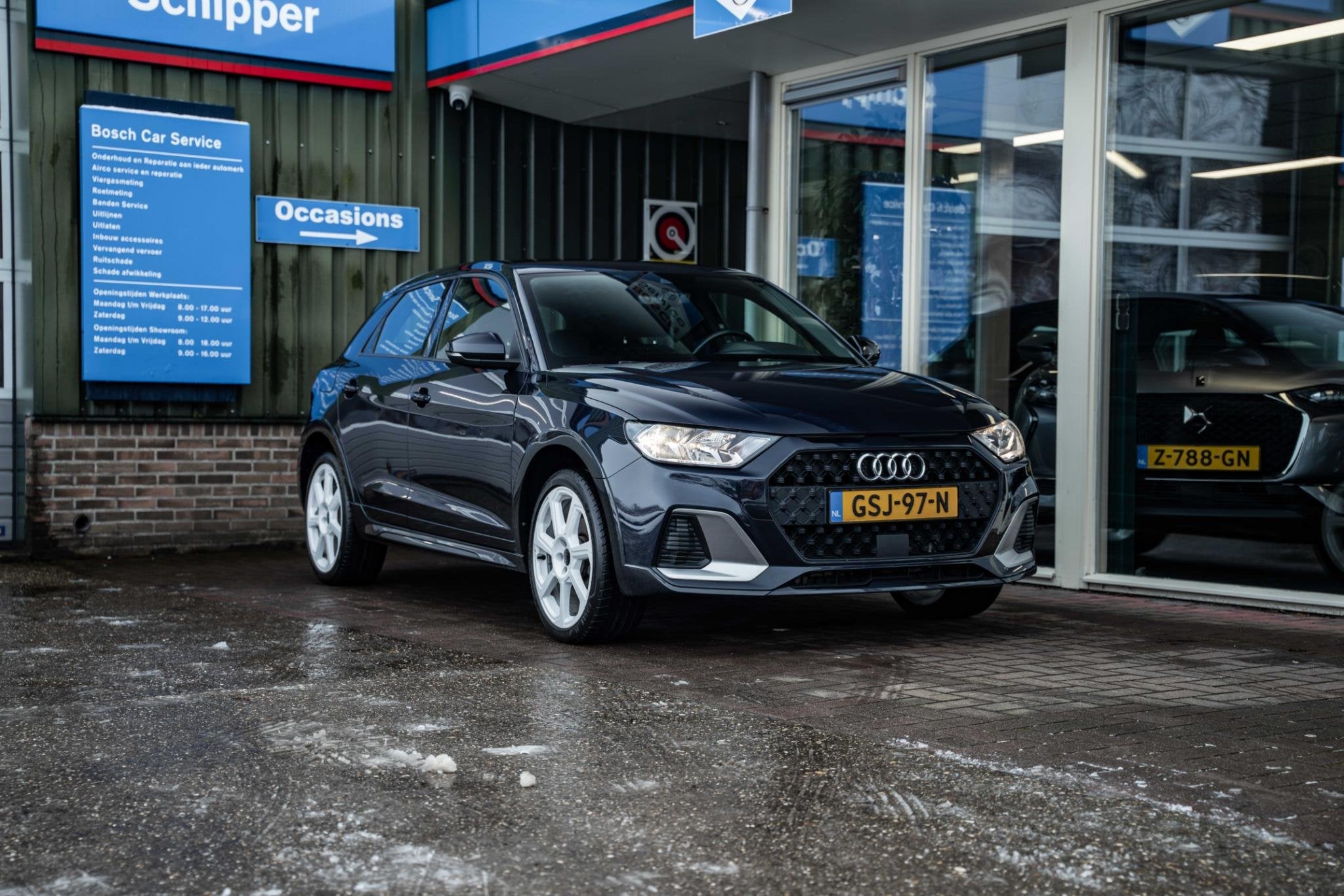 Audi A1 citycarver 30 TFSI epic, Auto's, 12 maanden, Stof, Blauw, Bedrijf