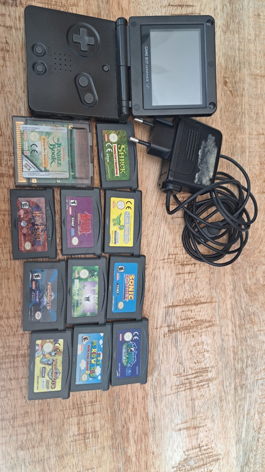 Game Boy Advance SP met 11 spellen en oplader, Spelcomputers en Games, 1 speler, Ophalen, Gebruikt, Avontuur en Actie