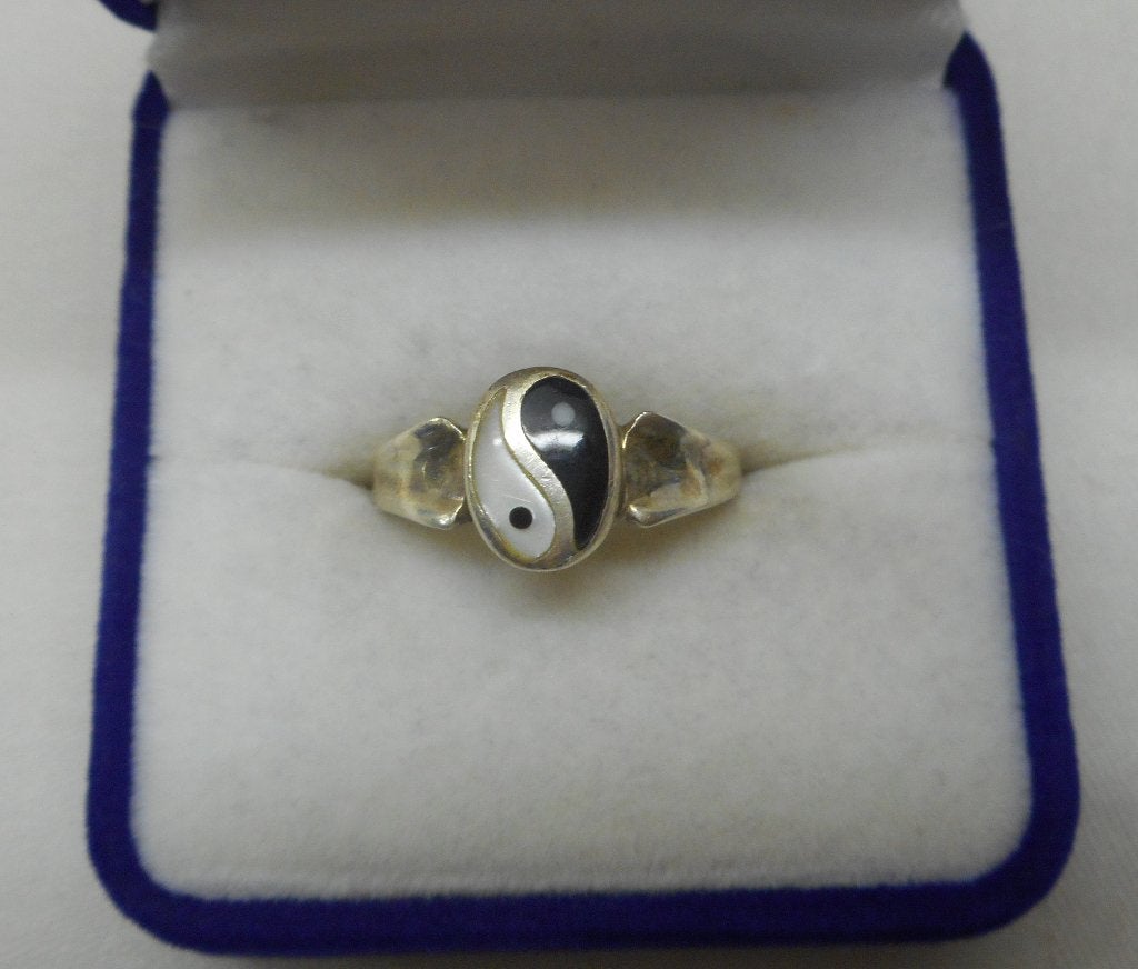 Zilveren Yin Yang ring maat 17,5 nr.930, Verzenden, Zo goed als nieuw, 17 tot 18, Dame