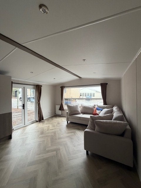 Foto 3 van Chalet te koop : Globus XL MODERN 1130x400 (4 tot 6 pers.)