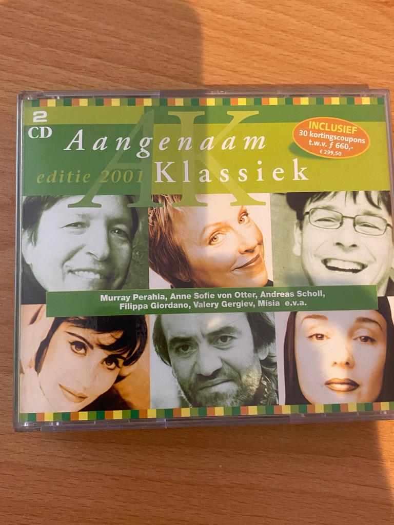 CD Box Aangenaam klassiek 2001, Cd's en Dvd's, Cd's | Klassiek, Gebruikt, Boxset, Overige typen, Ophalen of Verzenden