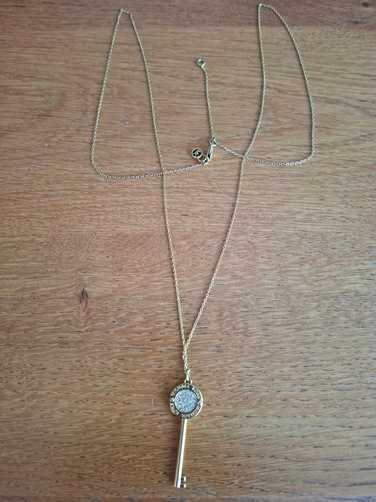 Michael Kors pendant halsketting, Ophalen of Verzenden, Gebruikt, Goud, Overige materialen