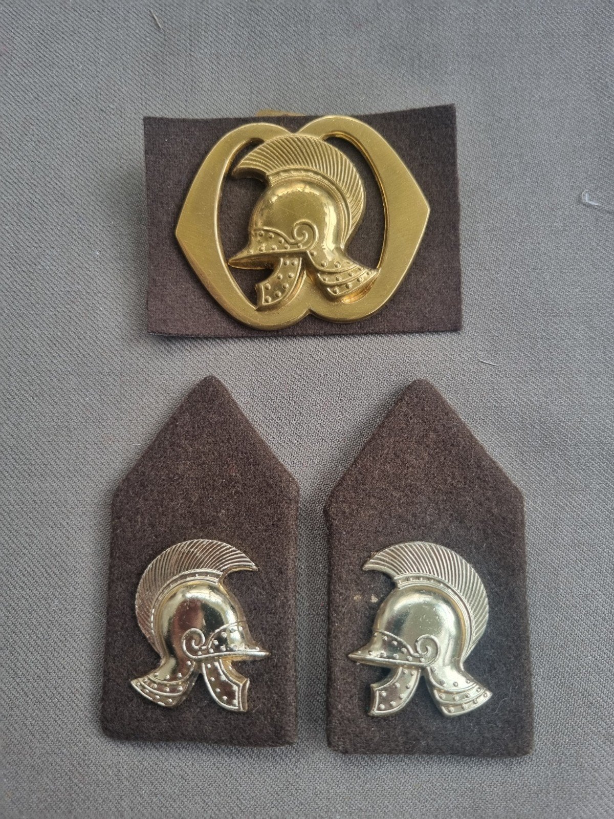 Setje Regiment Genie (oogjes), Ophalen of Verzenden, Landmacht, Nederland, Embleem of Badge
