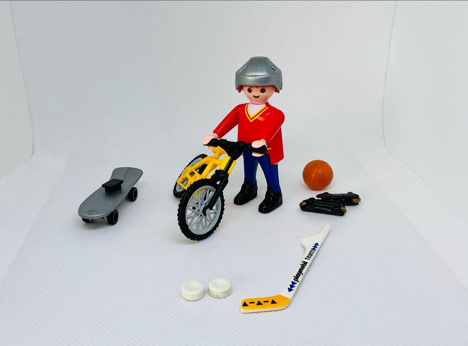 Playmobil Multisport set- jongen met fiets/ Sportaccessoires, Overige typen, Ophalen of Verzenden, Zo goed als nieuw, Sports & action