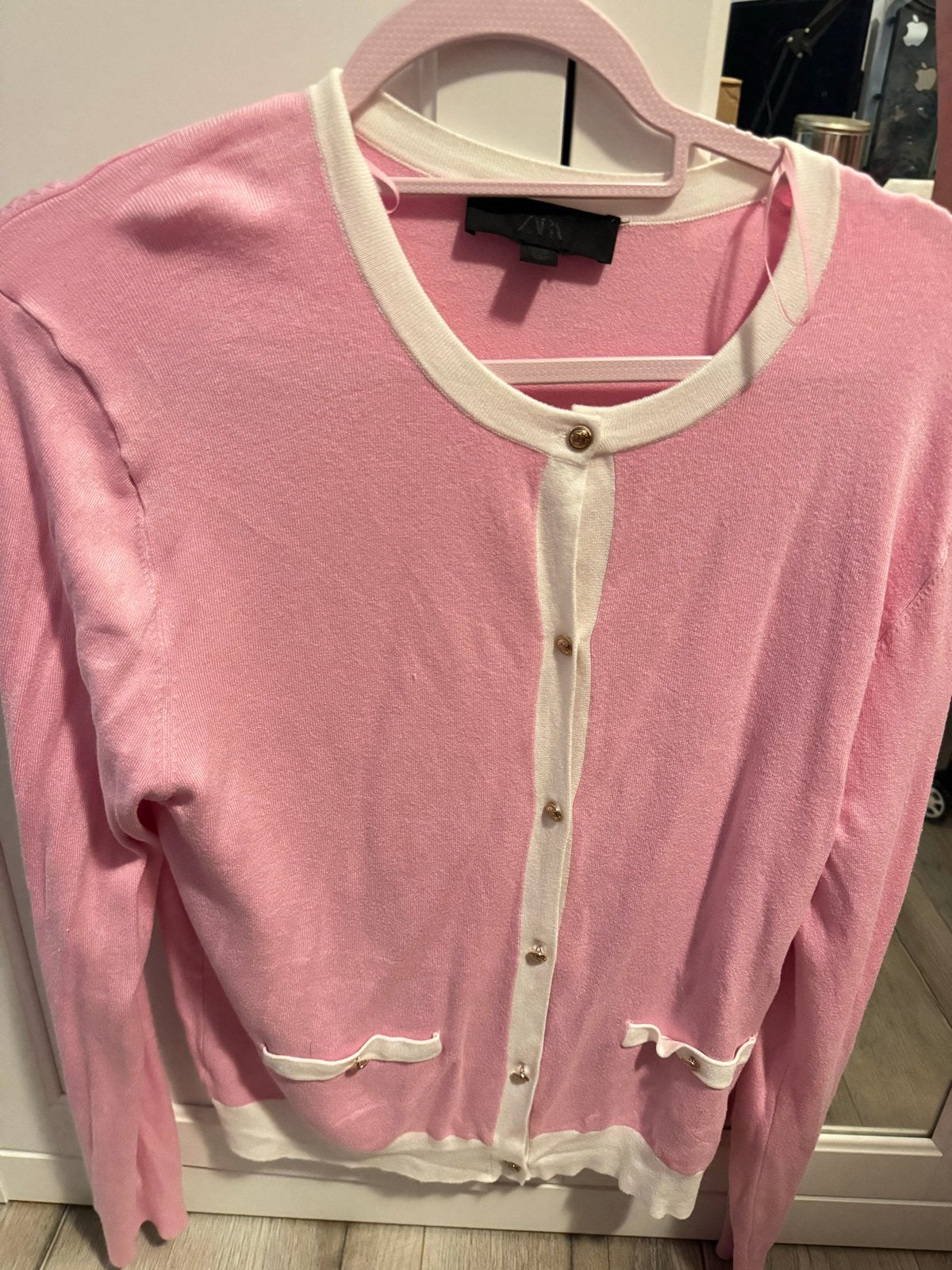 Zara roze vestje met witte accenten en gouden knopen, Ophalen of Verzenden, Zo goed als nieuw, Maat 42/44 (L), Roze