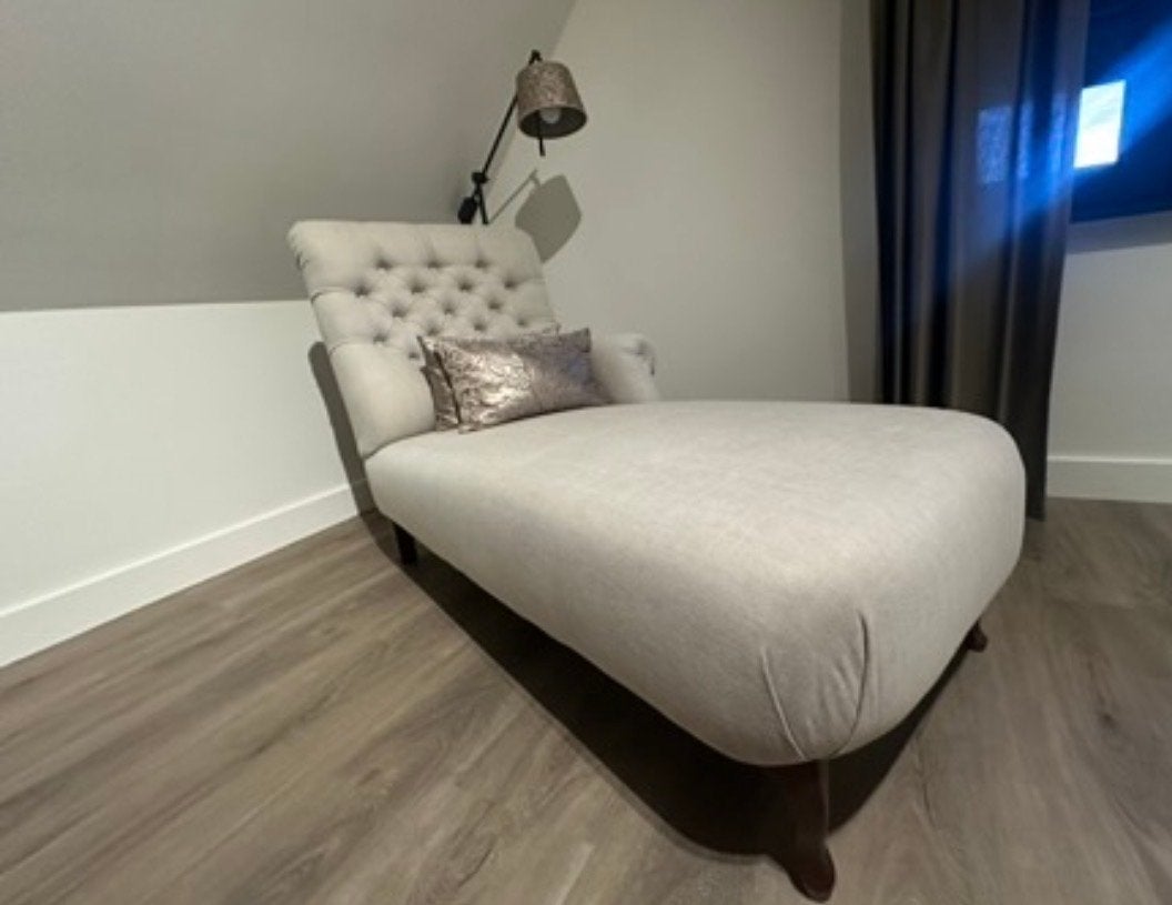 Olav chaise longue - Stijlvolle en comfortabele loungebank, Huis en Inrichting, Ophalen, Gebruikt, Eenpersoons, Minder dan 150 cm