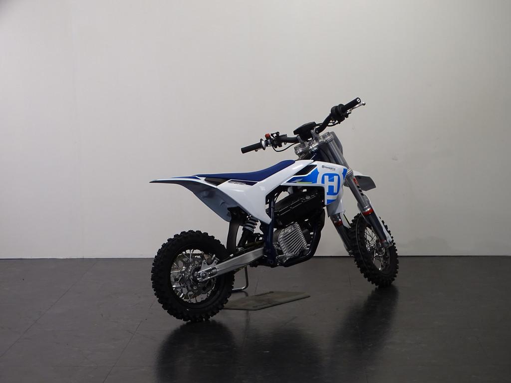 Husqvarna EE 3, Bedrijf, Crossmotor