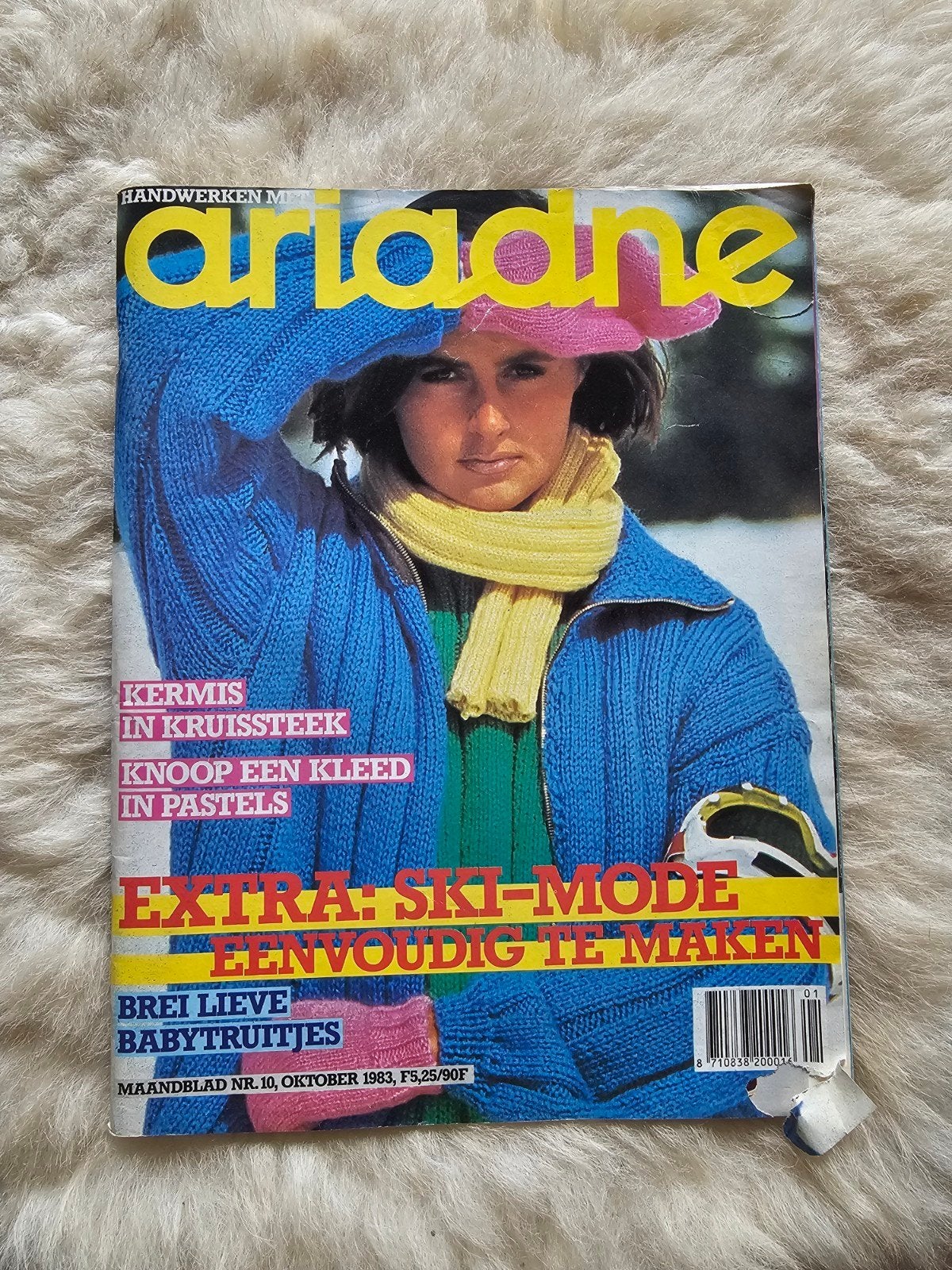 Vintage handwerk tijdschrift Ariadne Nr 10. 1983, Ophalen of Verzenden, Gelezen, Damesbladen