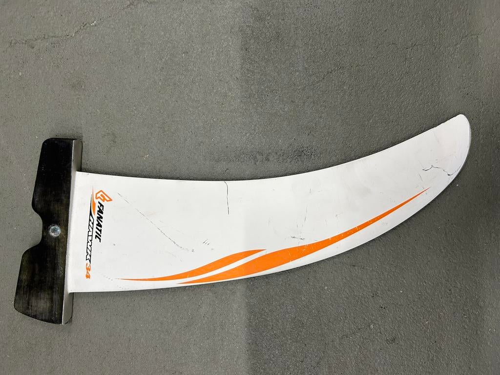 34 cm powerbox Fanatic vin, Watersport en Boten, Windsurfen, Verzenden, Gebruikt, Overige typen