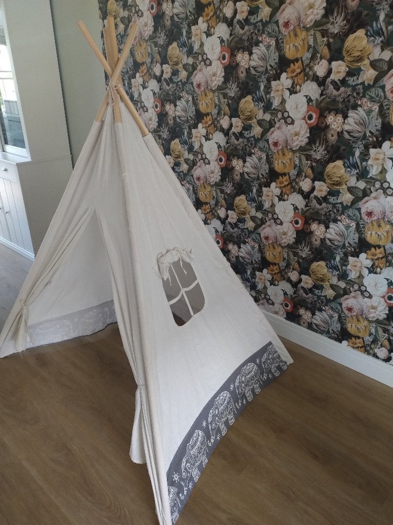 Wigwam, speeltent, tipi in olifantthema, Kinderen en Baby's, Speelgoed | Speeltenten, Ophalen, Zo goed als nieuw