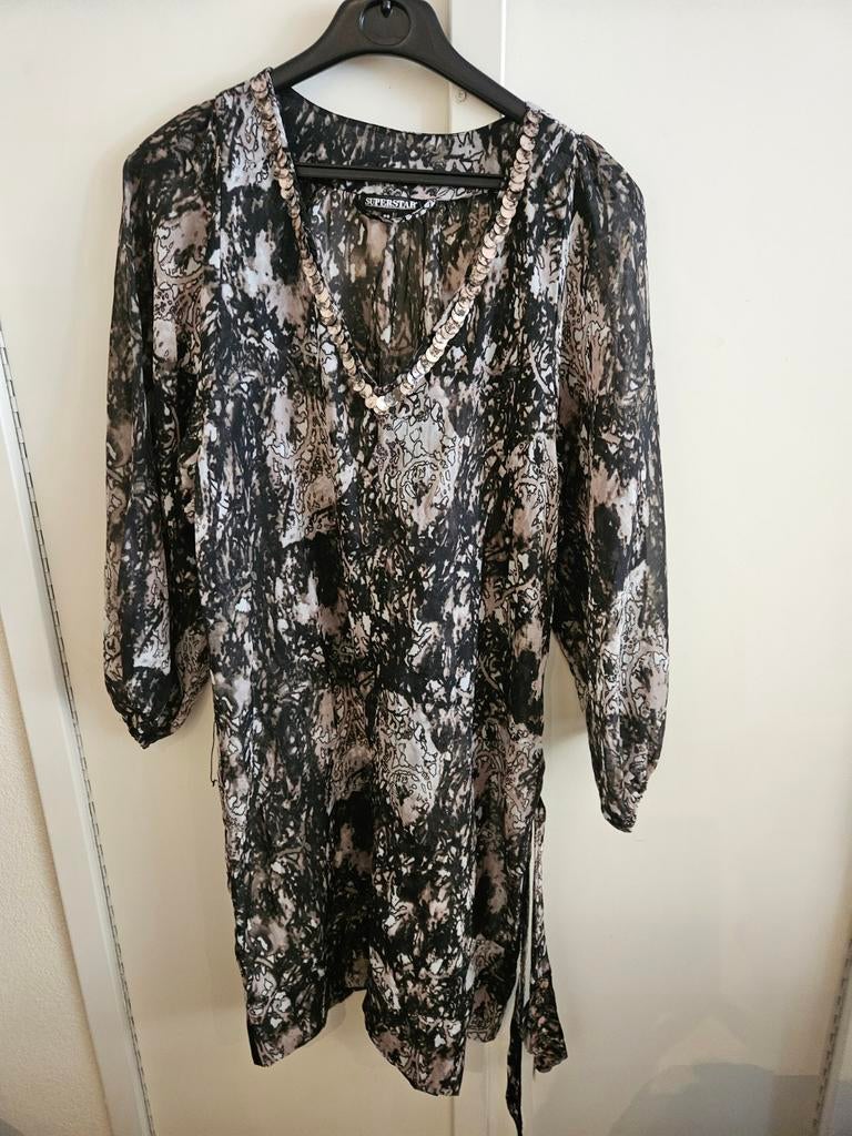 Vrouwelijke jurk merk superstar maat 38 met schelp kraag, Kleding | Dames, Jurken, Verzenden, Zwart, Maat 46/48 (XL) of groter