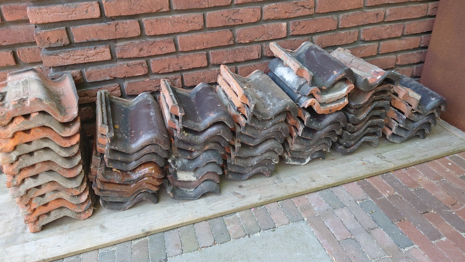 Dakpannen Van Oordt Alphen ad Rijn, ca 50 stuks, Ophalen, Gebruikt, Steen of Klei, 5 tot 10 m²